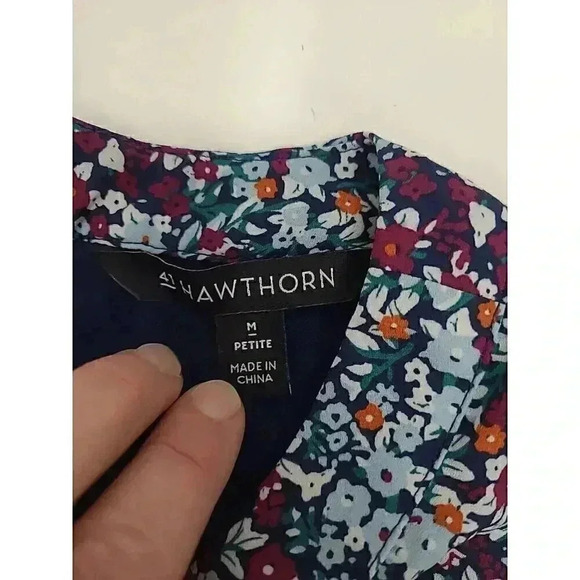 41 Hawthorn Blouse Women's Size Medium Petite Mock Wrap Navy BlueFloral - Picture 4 of 7